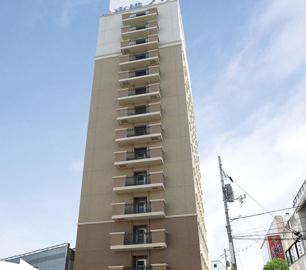 Toyoko Inn Okayama Eki Nishi Guchi Hiroba Exterior photo