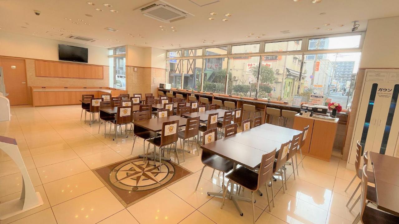 Toyoko Inn Okayama Eki Nishi Guchi Hiroba Exterior photo