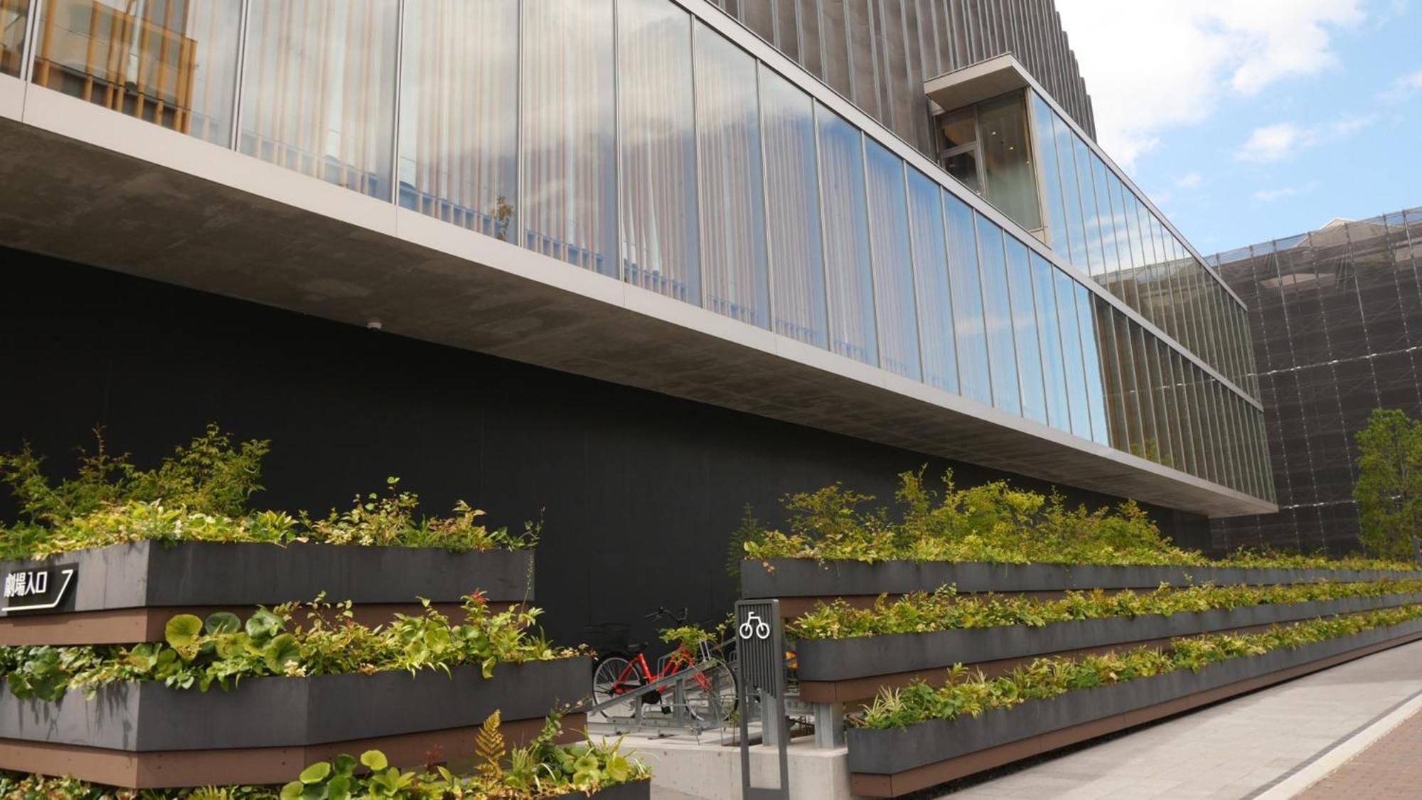 Toyoko Inn Okayama Eki Nishi Guchi Hiroba Exterior photo